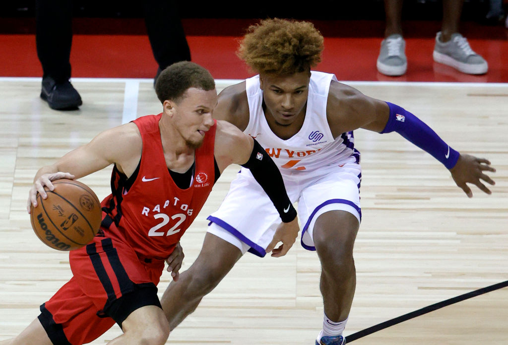 Miles McBride firma por tres años con los Knicks