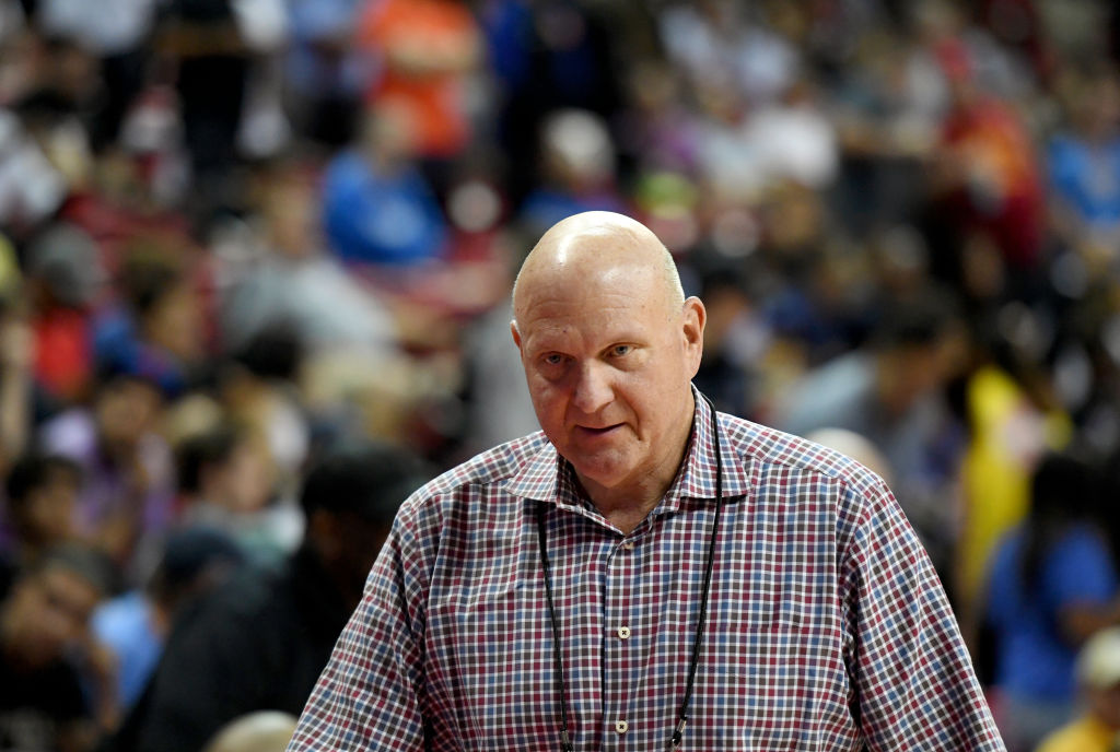 Steve Balmer presenta el que será el futuro estadio de los Clippers