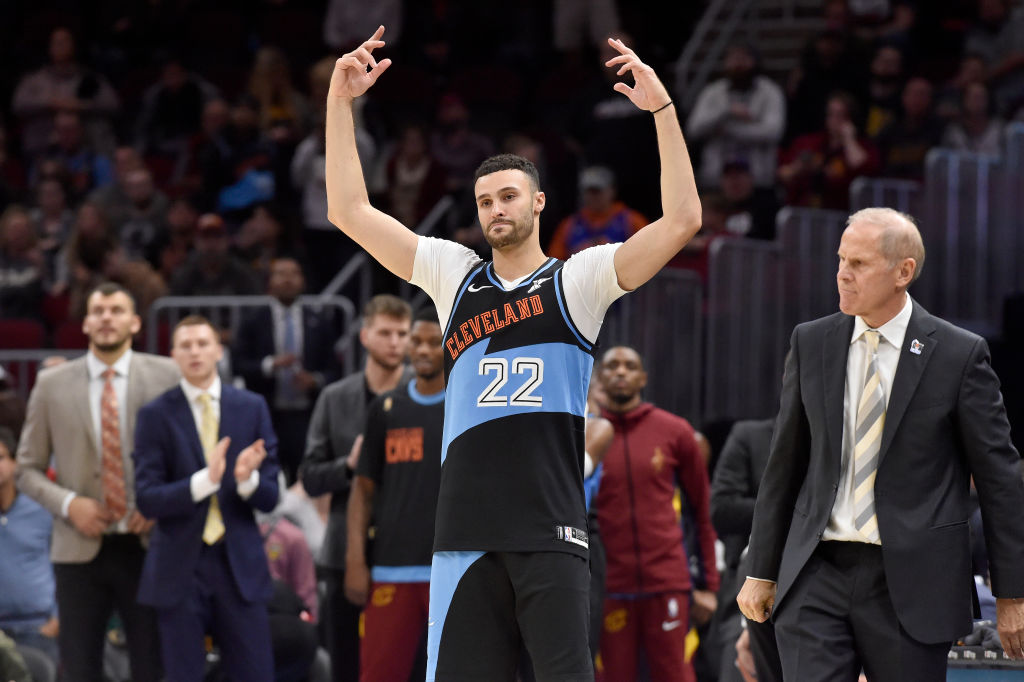 C.J. McCollum recibe el fichaje de Larry Nance Jr. con los brazos abiertos