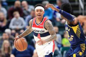 Los Lakers firman temporalmente a Isaiah Thomas