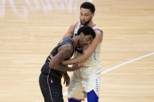 ¿Acertó Durant al decir 'no' al trueque Simmons-Irving?