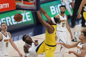Myles Turner llega al training camp de Indiana sin restricción alguna