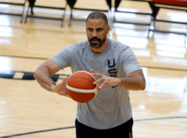 Ime Udoka, positivo en COVID-19, acudirá al Media Day virtualmente