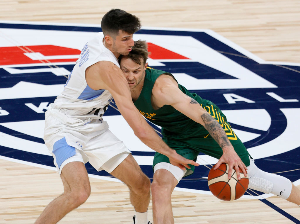 Chris Finch, encantado con la llegada de Leandro Bolmaro al equipo