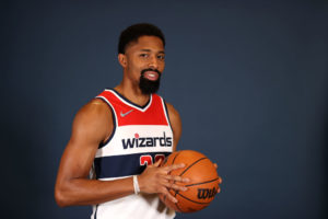 Dinwiddie ha intentado comprar el parche publicitario de la camiseta de los Wizards