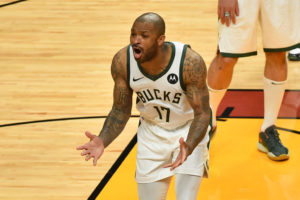 A P.J. Tucker le pilló por sorpresa que los Bucks no le renovasen