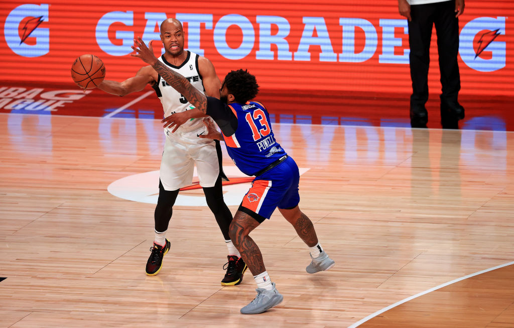 Los Knicks cortan a Tyler Hall y firman a Myles Powell