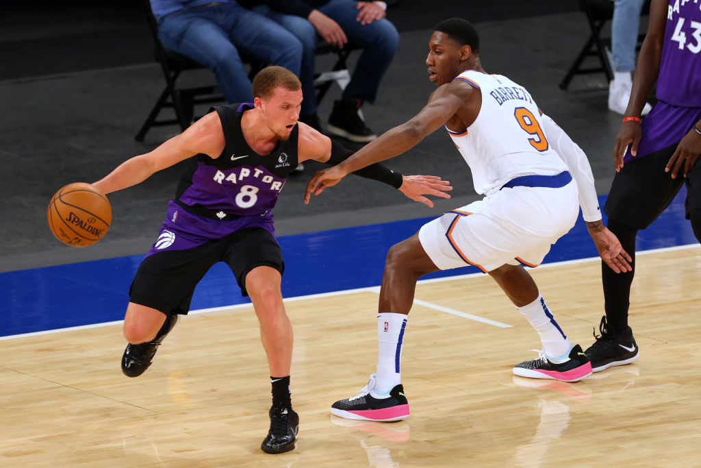 Los Raptors ejercen las opciones de equipo sobre Precious Achiuwa y Malachi Flynn