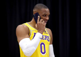 Russell Westbrook resta importancia a su pretemporada