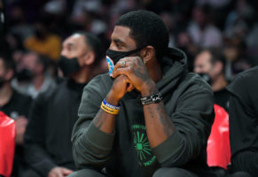 Kyrie Irving mantiene la incertidumbre en los Brooklyn Nets