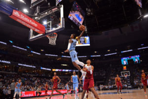 Los Grizzlies se estrenan con victoria y 37 puntos de Morant