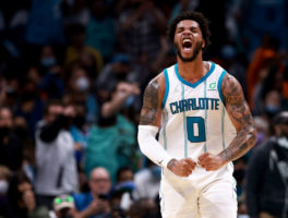Miles Bridges anota 31 puntos en la victoria contra Orlando
