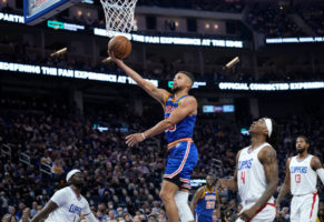 Stephen Curry y Miles Bridges, elegidos Jugadores de la Semana