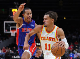 Trae Young lidera el triunfo de Atlanta con 32 puntos