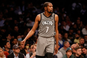 Kevin Durant no esconde que los Nets echan de menos a Irving