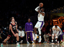 Los Lakers, en récord positivo tras derrotar a Houston