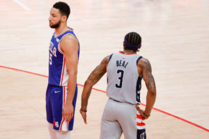 Hay 30 jugadores que los Sixers consideran intercambiar por Simmons