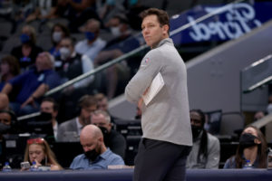 El puesto de Luke Walton corre peligro