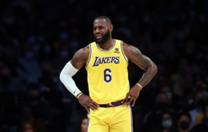 LeBron James estará al menos una semana de baja