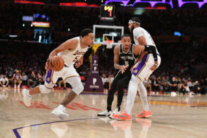 Anthony Davis acaba con los Spurs