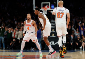 Taj Gibson salva a los Knicks como único pívot disponible
