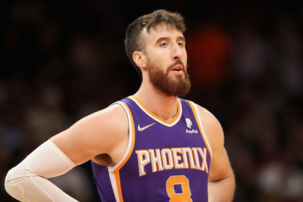 Frank Kaminsky, baja indefinida por una lesión de rodilla
