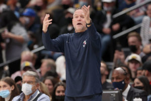 Michael Malone renueva con Denver Nuggets