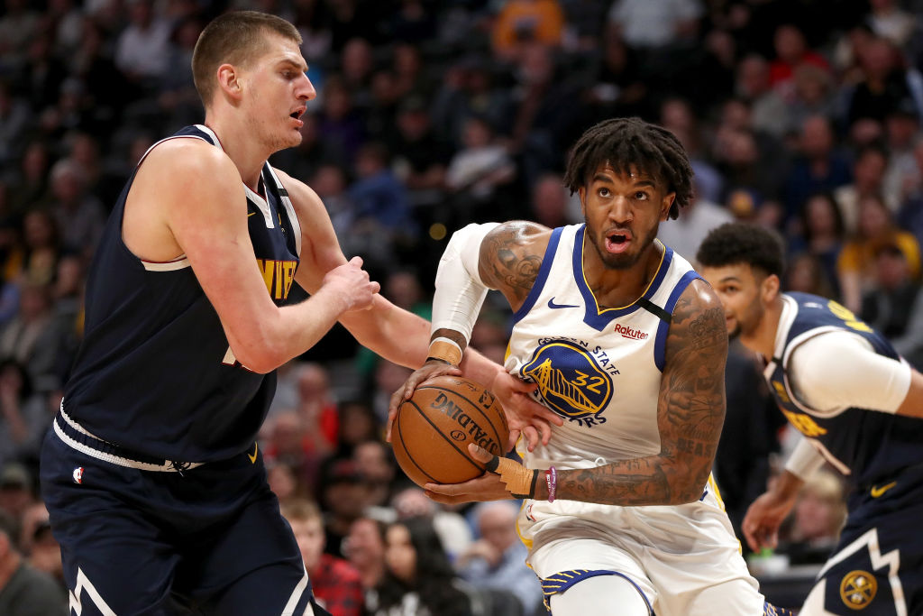 Los Mavs firman a Marquese Chriss y Theo Pinson