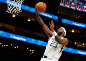 Los Jazz planean reforzar su defensa exterior