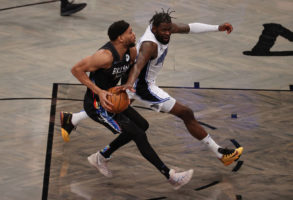 James Ennis y Shaquille Harrison apuntan a los Nets