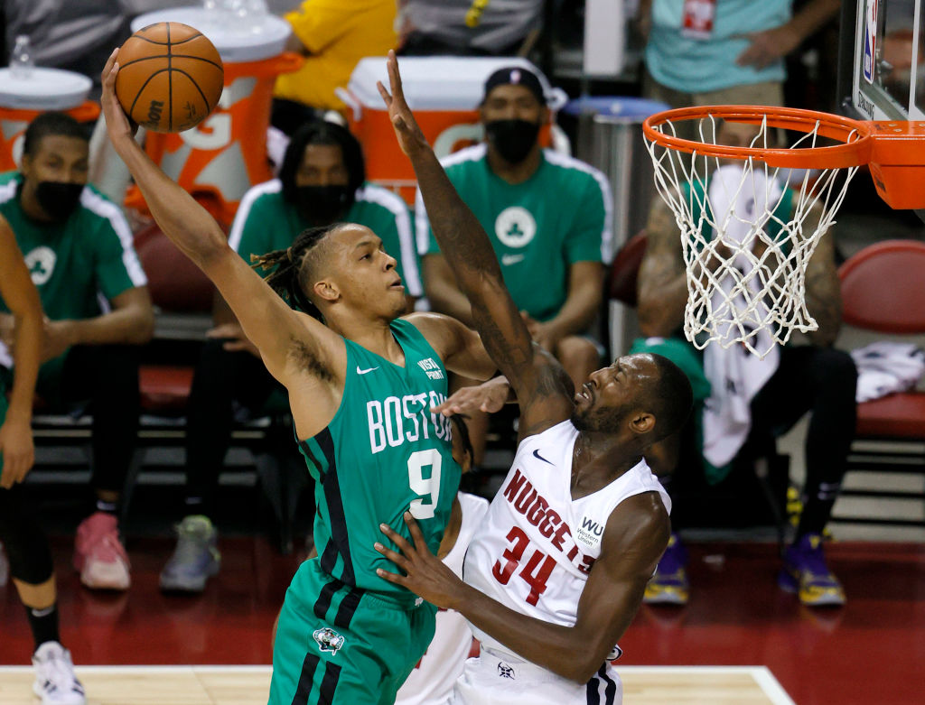 Los Denver Nuggets bucean en su filial para hacerse con Davon Reed