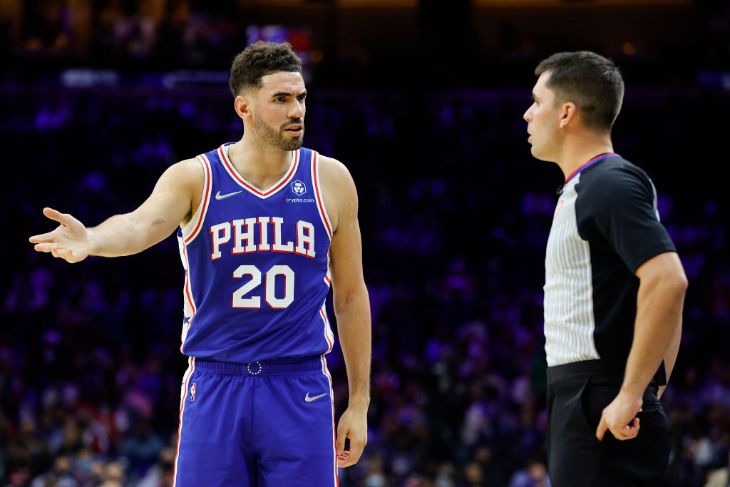 Georges Niang entra en los protocolos COVID-19