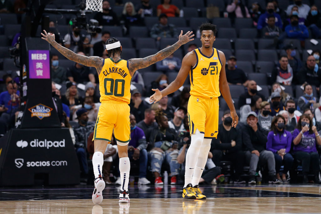Utah sigue en racha y saca a los Wizards de acceso directo a playoffs