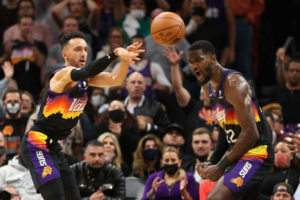 Históricos los Suns con 18 victorias seguidas