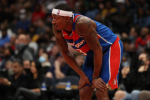 Washington despierta con 37 puntos de Bradley Beal