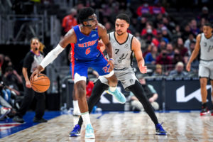 Los Nuggets tienen interés en Bryn Forbes