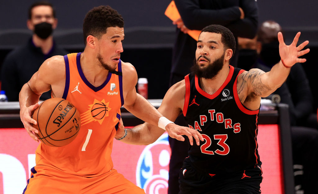 Phoenix frena el buen momento de los Raptors