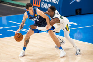 Los Jazz traspasan a Miye Oni a Oklahoma City