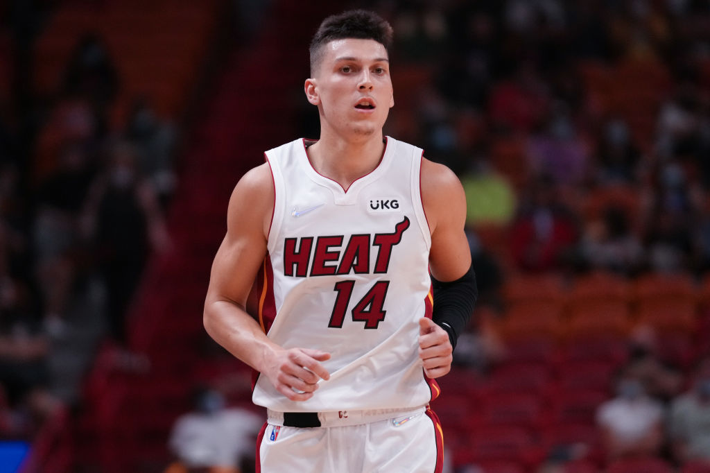 Los Heat aprovechan su gran acierto en el triple para vencer a los Suns