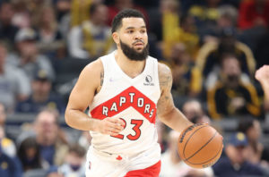 Toronto pasa el rodillo ante San Antonio