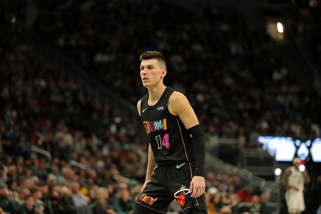 Imponente triunfo de los Heat a unos Hawks en caída libre