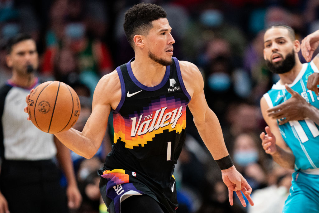 Phoenix pasa por encima de los Hornets