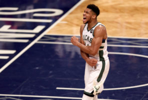 Golpe sobre la mesa de los Bucks en Brooklyn