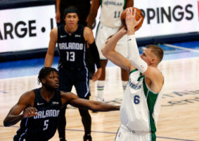 Vuelve Porzingis y Dallas prosigue su escalada