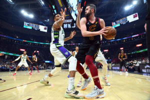 Love muestra su mejor versión en la victoria de los Cavaliers