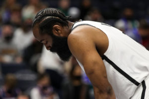 James Harden no pide el traspaso formalmente por miedo a las críticas