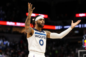 Escandaloso D'Angelo Russell con 23 de sus 37 puntos en el último cuarto