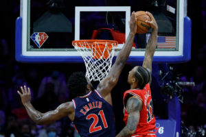 Philadelphia se lleva el duelo en la élite del Este ante los Bulls