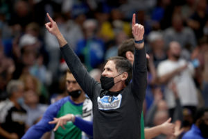 A Mark Cuban no le preocupa superar el impuesto de lujo