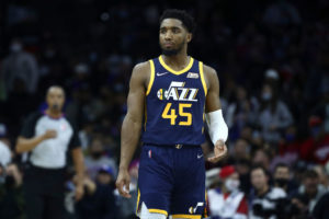 Donovan Mitchell guía el tercer triunfo seguido de Utah Jazz